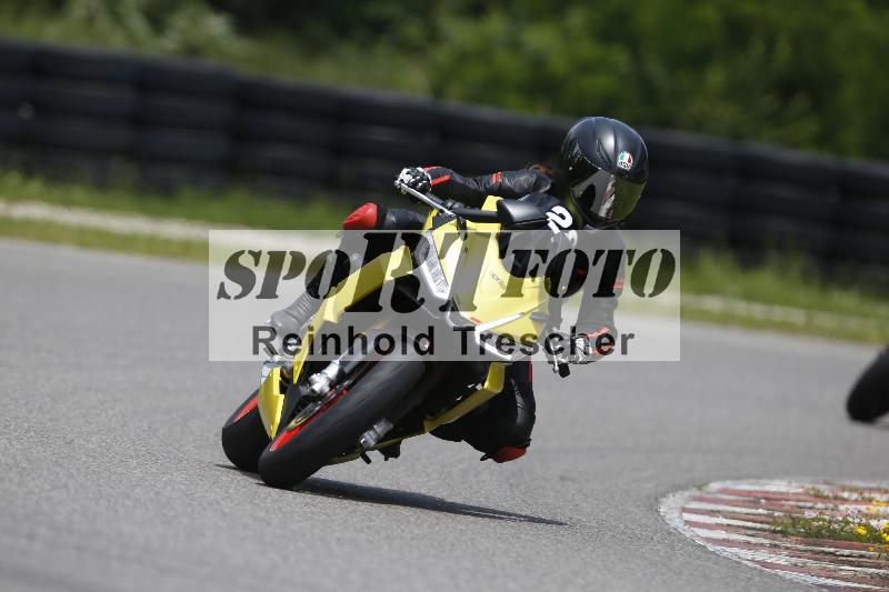 /Archiv-2024/29 12.06.2024 MOTO.CH Track Day ADR/Gruppe blau/28